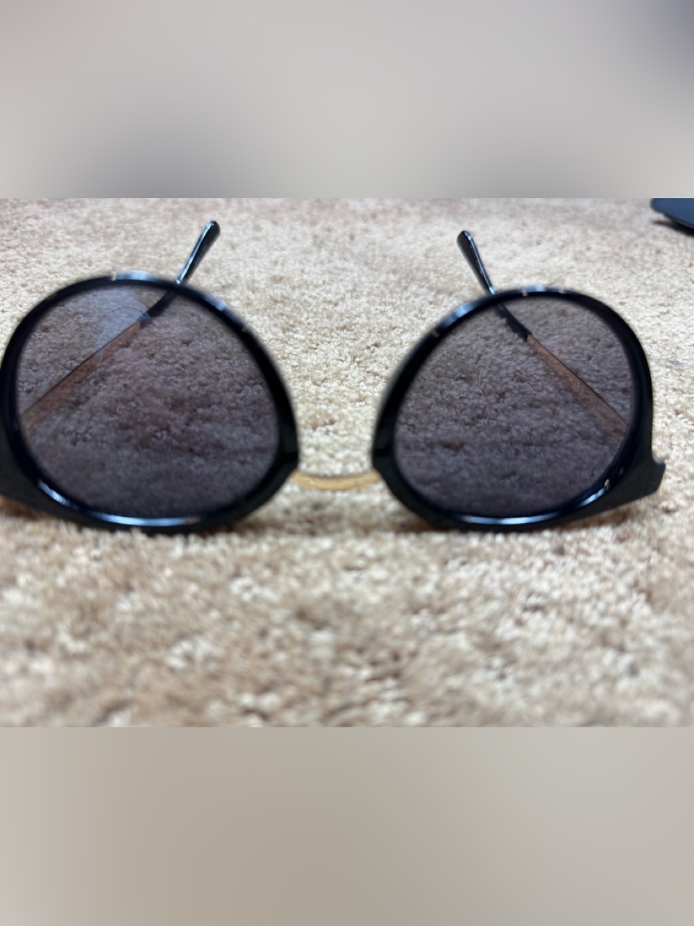 Guess round eye sunglasses - Picture 10 of 10